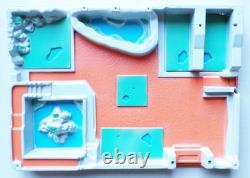 Britains Deetail 4712 Zoo Model Zoo Playset and Box