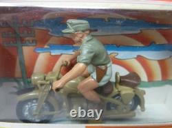 Britains Deetail 9694 Afrika Korps Dispatch Rider 132 Scale