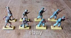 Britains Deetail Afrika Korp Dispatch Rider 9694 + Figures 8th Army/Afrika Korp