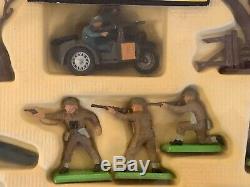 Britains Deetail Army Group Set 9751 In Very Good Condition