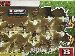 Britains Deetail British Infantry # 7346 Hand Painted Toy Soldiers