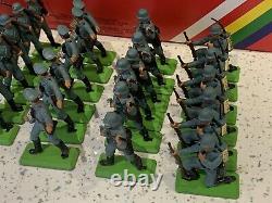 Britains Deetail German Infantry In Shop Counter Display Box #7380.36 Figures