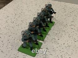 Britains Deetail German Infantry In Shop Counter Display Box #7380.36 Figures