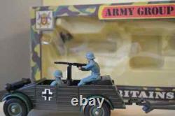 Britains Deetail German Kubelwagen and Field Gun Boxed