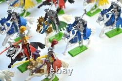 Britains Deetail Knights Of The Sword Knights On A Horses X 18