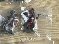 Britains Deetail, Knights & Saracens, Toy Soldiers, In Original Trade Box. 1/32