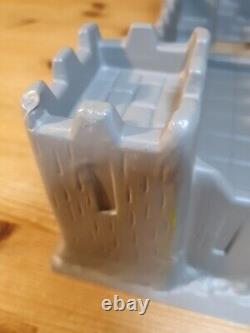 Britains Deetail Sword Castle Playset Knights Turks & Robin Hood Figures x60