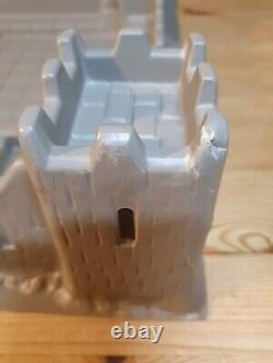 Britains Deetail Sword Castle Playset Knights Turks & Robin Hood Figures x60