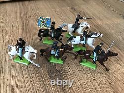 Britains Deetail Union ACW Cavalry Exc. 1st Series. (Coffin Base's)