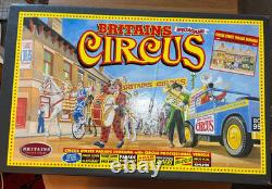 Britains / Ertl Circus Street Scene Diorama Set 1/32 08673 New & Unused