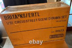 Britains / Ertl Circus Street Scene Diorama Set 1/32 08673 New & Unused