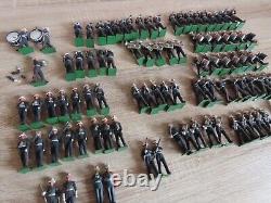 Britains Eyes Right Royal Marines Band 90+ Figures 54mm Plastic Toy Soldiers