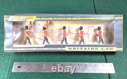 Britains Eyes Right Series Scots Guards Vintage Figures