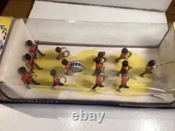 Britains Eyes Right Soldiers 7243 Band Of Scots Guards Very Near Mint In Box