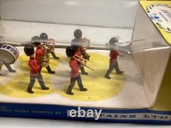 Britains Eyes Right Soldiers 7243 Band Of Scots Guards Very Near Mint In Box