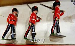 Britains Famous Regiments of the British Army Set 1515 Coldstream Guards