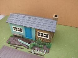 Britains Farm. Meadow Farm Cottage No 4716