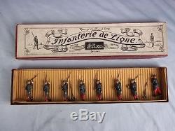 Britains French Infanterie de Ligne No 141 Set Of 8 Soldiers In Whisstock Box