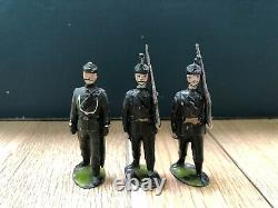 Britains From RARE EARLY Set 9 Rifle Brigade. First Version c1900
