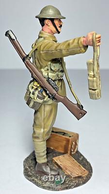 Britains Going Up The Line British Infantry Handing Out Ammo 1916 WW1 #23099