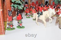 Britains/Grenadier guardsx50+4/ Royal Scots dragoon guards X 38+6 in unique tin