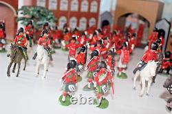 Britains/Grenadier guardsx50+4/ Royal Scots dragoon guards X 38+6 in unique tin