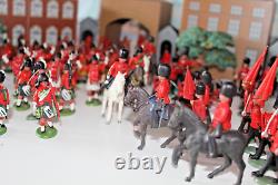 Britains/Grenadier guardsx50+4/ Royal Scots dragoon guards X 38+6 in unique tin