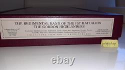 Britains Hamleys 00028 1st Battalion Gordon Highlanders Pipers 1997 boxed Ltd S7