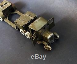 Britains Heavy Duty Army lorry with Searchlight