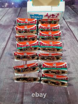 Britains Herald Floating Models Indian Canoes #4501 Shop Counter Box Full Set 14
