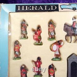 Britains Herald Models Set 7109 Highlanders Window Boxed 1973