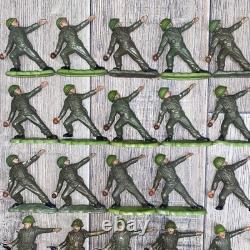 Britains Herald Toy Soldiers, WW II British Infantry figures x 99