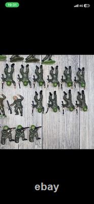 Britains Herald Toy Soldiers, WW II British Infantry figures x 99