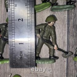 Britains Herald Toy Soldiers, WW II British Infantry figures x 99
