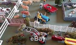 Britains Herald plastic farm, Huge lot- animals, tractors, stable etc
