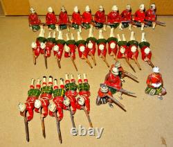 Britains Highlanders in Battle -Vintage Display of 30 x Camerons, Gordons etc
