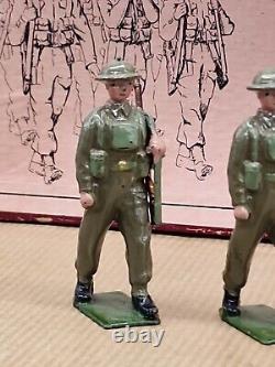 Britains Hollowcast Set No. 1858 British Infantry In Battle Dress