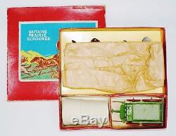 Britains Lead Set #2034 Prairie Schooner 1958 version with Tin Cover Boxed