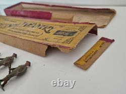 Britains Ltd British Infantry No 195 Lead Soldiers With Original Box