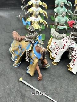 Britains Moulded Metal Jousting Knight Mounted And Foot Soldiers X 20 54mm Lead
