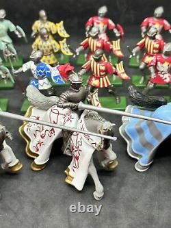 Britains Moulded Metal Jousting Knight Mounted And Foot Soldiers X 20 54mm Lead