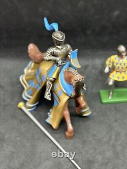 Britains Moulded Metal Jousting Knight Mounted And Foot Soldiers X 20 54mm Lead