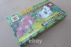 Britains No. 4731 Bombed Buildings Set Army Group 1976, As Photo's