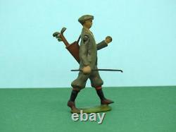 Britains Pre-war (1926) Rare Lead Golfer #562 In Grey With Bag Of Golf Clubs
