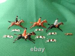 Britains Pre-war Lead Hunt Set Full Cry Mounted Huntsmen Women With Hounds & Fox