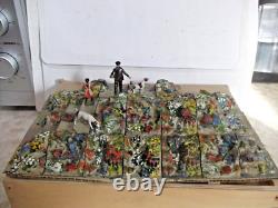 Britains Prewar Lead Rockery With Figures Rare Please Read Below