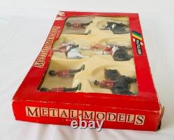 Britains Queen Elizabeth 8 Piece Toy Soldier Guards Horse Set In Box Collect