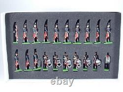 Britains. RAF (Leuchars) Pipes & Drums (Auxiliary) Band. 20 Piece Set #43041 MIB