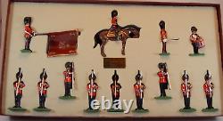 Britains Royal Guard of Honour Queens Grenadier Guards 00105 Hamleys Ltd Edition