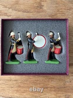 Britains Royal Marines Band & Colours Figures